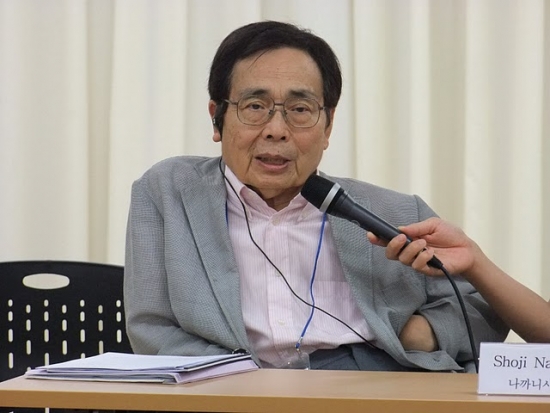 <p>
	Mr. Shoji Nakanishi (former DPI/AP Chairperson) facilitating the meeting.</p>
