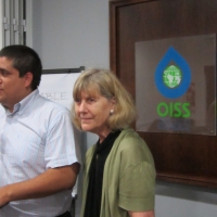 <p>
	Jose Viera speaks into a microphone during training session and Marcia Rioux is on his side.</p>
