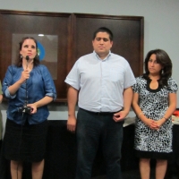 <p>
	Marcia Rioux, Ver&oacute;nica Gonz&aacute;lez, Jose Viera, Ana Lucia Arellano and Paula Pinto stand facing the camera during closing ceremony. Ver&oacute;nica is speaking to the larger group.</p>
